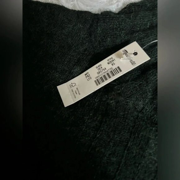 Madewell Women’s Alpaca-Blend Mockneck Sweater - Picture 4 of 5